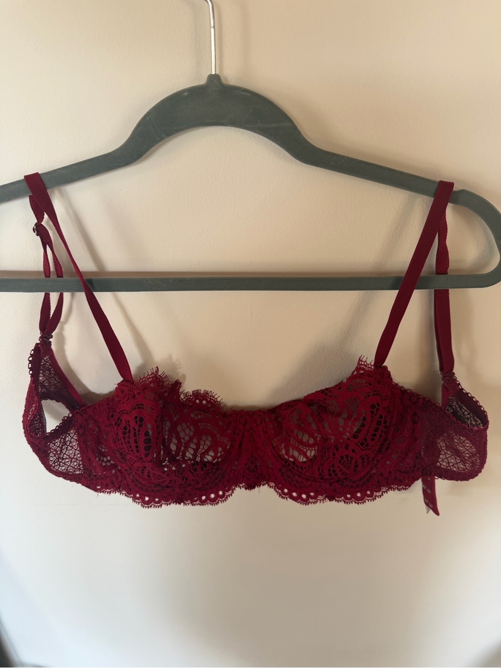 Victoria's Secret Burgundy Lace Underwire Bra